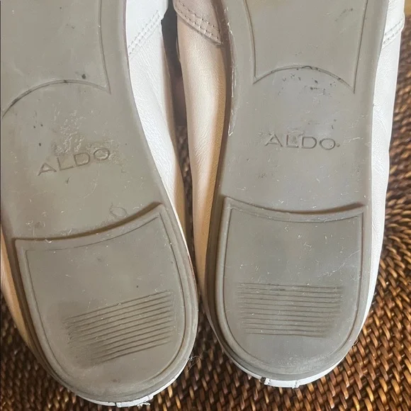 ALDO Women's Cream leather Loafers / Flats size 8 - Picture 9 of 14